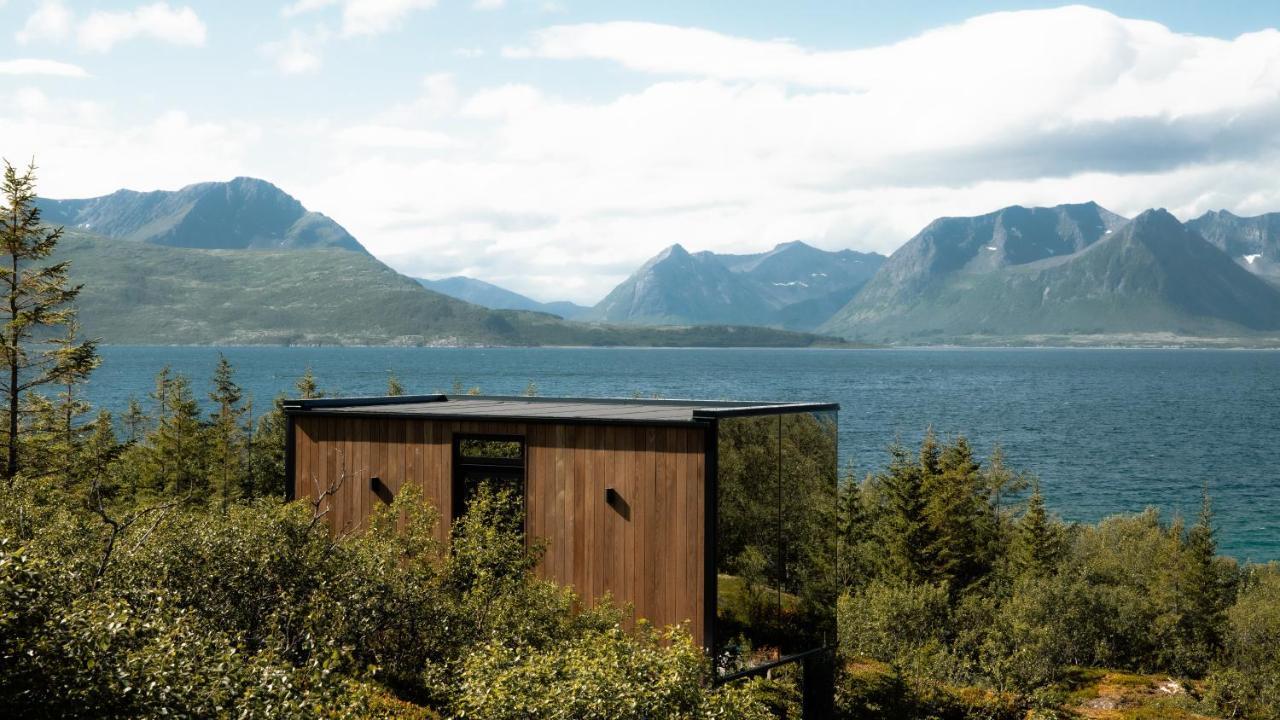 Wonderinn Arctic Utstrand Экстерьер фото