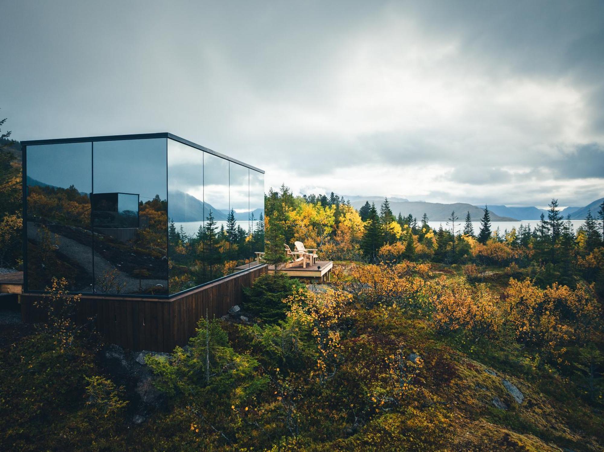 Wonderinn Arctic Utstrand Экстерьер фото
